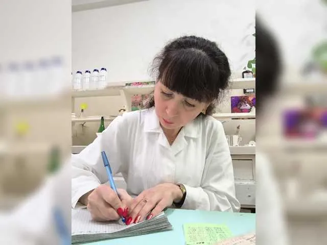 Live sex webcam photo for caroliiine #292228552