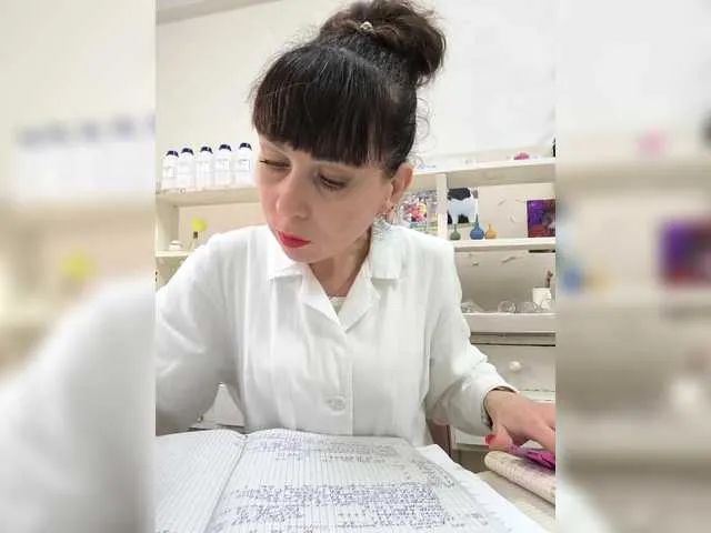 Live sex webcam photo for caroliiine #292261775