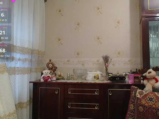 Live sex webcam photo for caroliiine #292360570