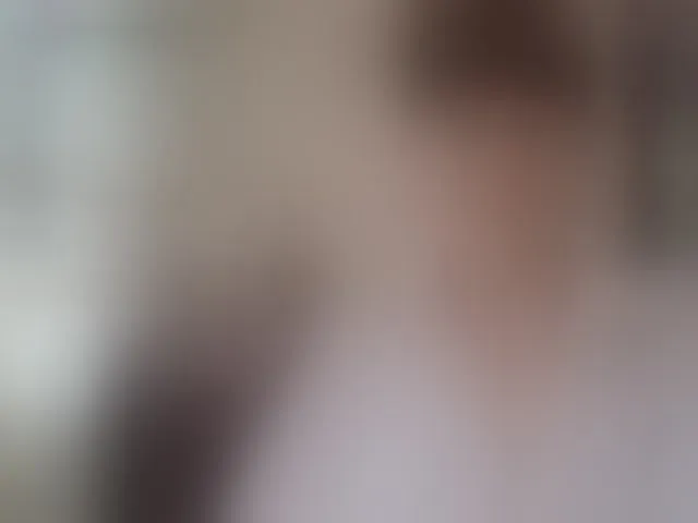 Live sex webcam photo for caroliiine #293077078