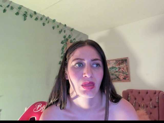 Live sex webcam photo for carolina-hernandez #276873548