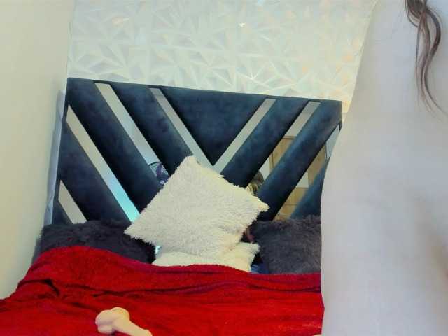 Live sex webcam photo for carolina-hernandez #277665616