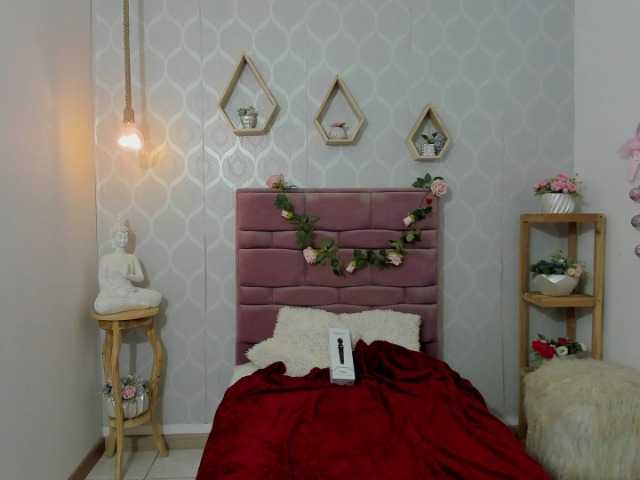 Live sex webcam photo for carolina-hernandez #278167759