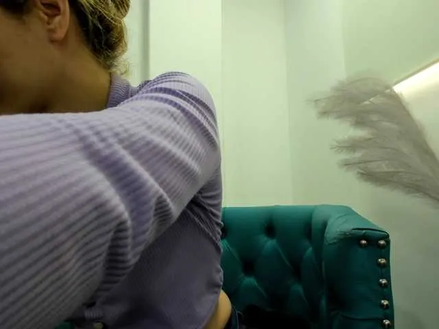 Live sex webcam photo for carolina-hernandez #291426316