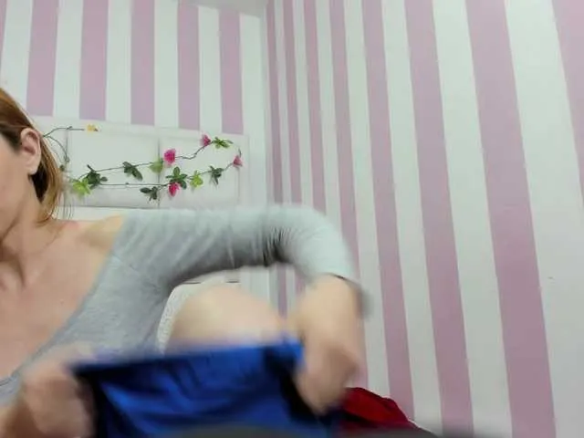 Live sex webcam photo for carolina-hernandez #291522249