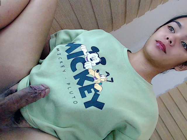 Live sex webcam photo for caroline-east #291186246