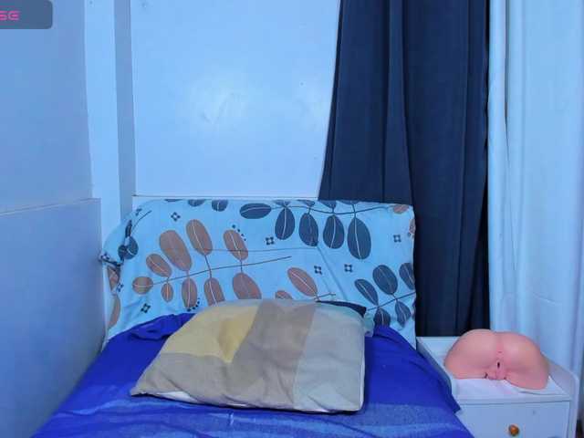 Live sex webcam photo for caroline-east #292170636