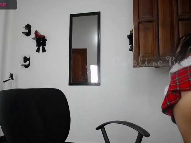 Live sex webcam photo for carolineburton #276310166