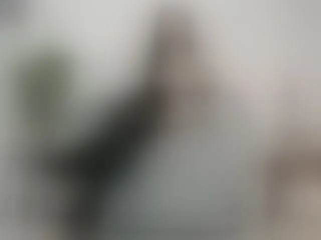 Live sex webcam photo for carolynee1 #293808095