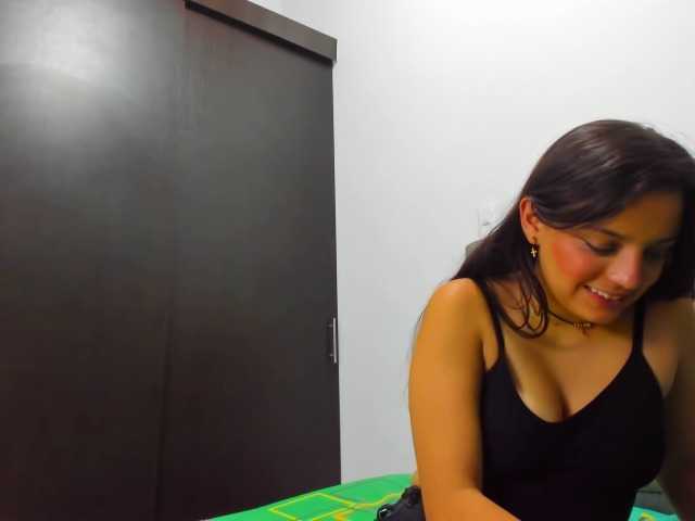 Live sex webcam photo for carolynwaltha #272250529