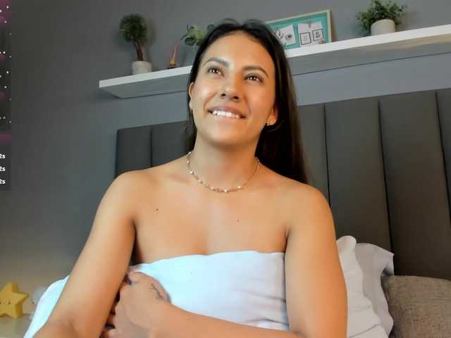 Live sex webcam photo for casandra-ballesteros #291140114