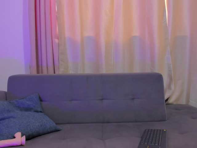 Live sex webcam photo for casseyrose #275641076