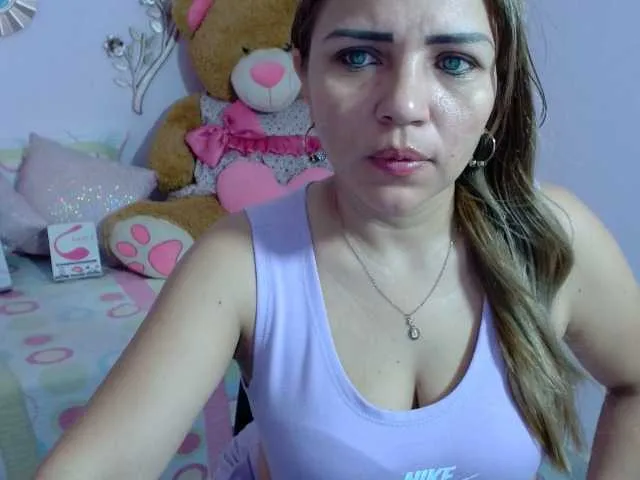 Live sex webcam photo for catabigass1 #275551628