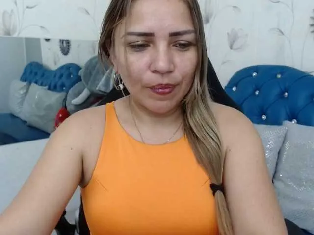 Live sex webcam photo for catabigass1 #275714087