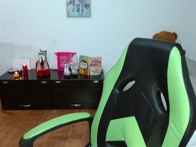 Live sex webcam photo for cataleya-ar #273063591