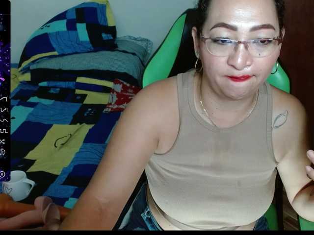 Live sex webcam photo for cataleya-ar #277746928