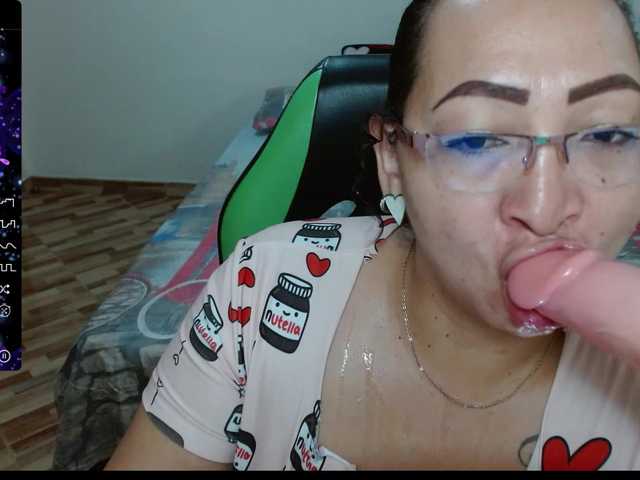 Live sex webcam photo for cataleya-ar #277783504