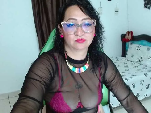 Live sex webcam photo for cataleya-ar #290683381