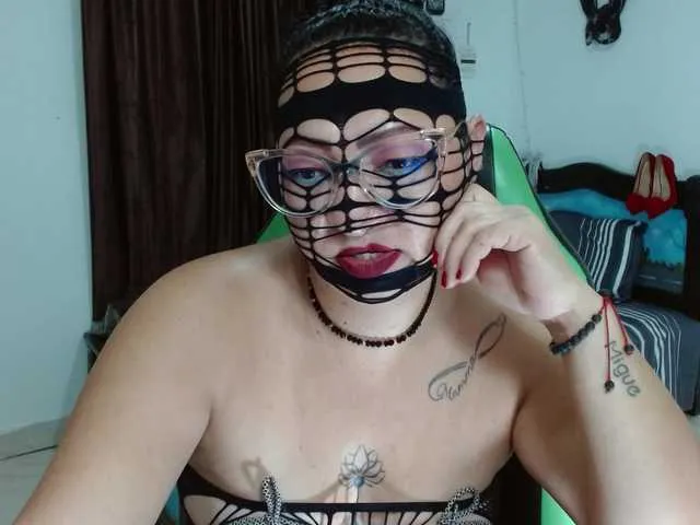 Live sex webcam photo for cataleya-ar #290868715