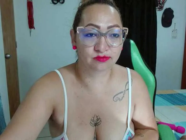 Live sex webcam photo for cataleya-ar #291594795