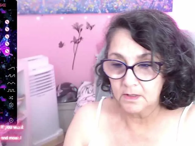 Live sex webcam photo for cataleya-mom #276386083