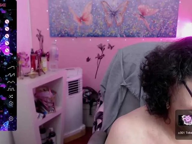 Live sex webcam photo for cataleya-mom #276507725