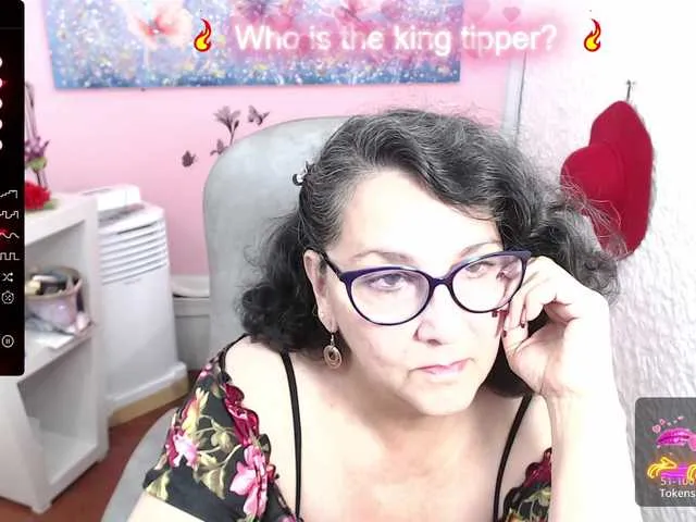 Live sex webcam photo for cataleya-mom #276684746