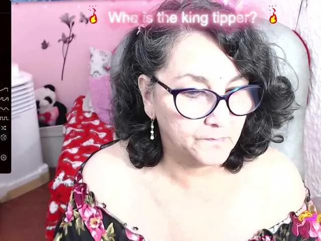 Live sex webcam photo for cataleya-mom #276778848