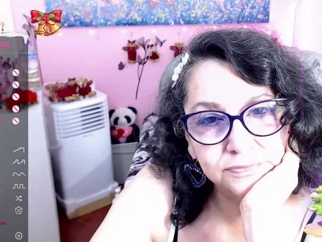 Live sex webcam photo for cataleya-mom #276917984