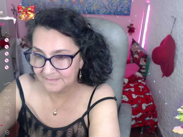 Live sex webcam photo for cataleya-mom #277005666