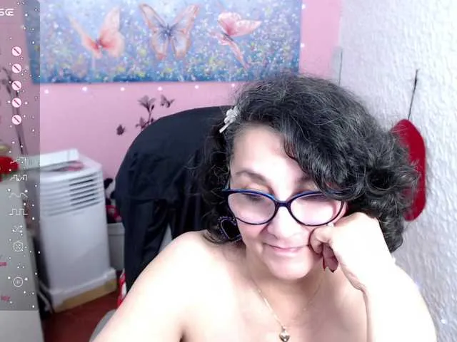 Live sex webcam photo for cataleya-mom #277050453