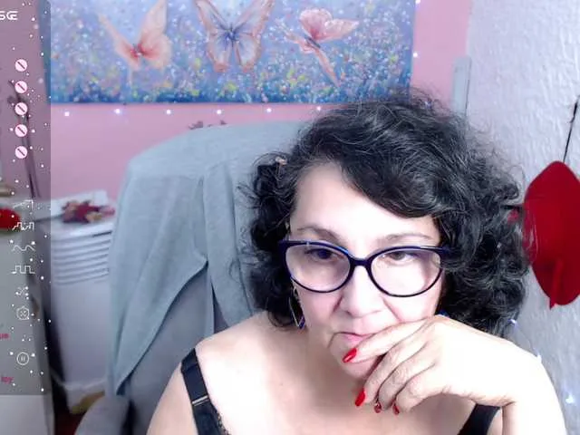 Live sex webcam photo for cataleya-mom #277075776