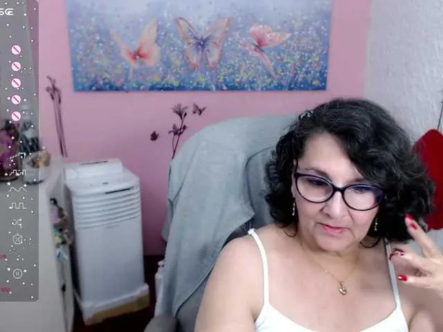 Live sex webcam photo for cataleya-mom #277121486