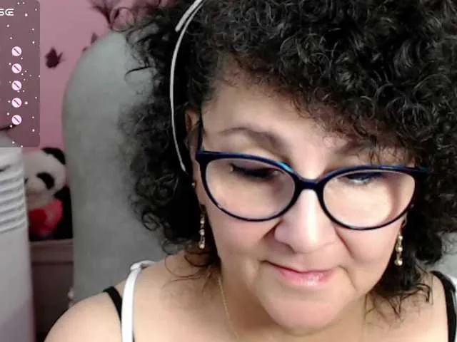 Live sex webcam photo for cataleya-mom #277500924