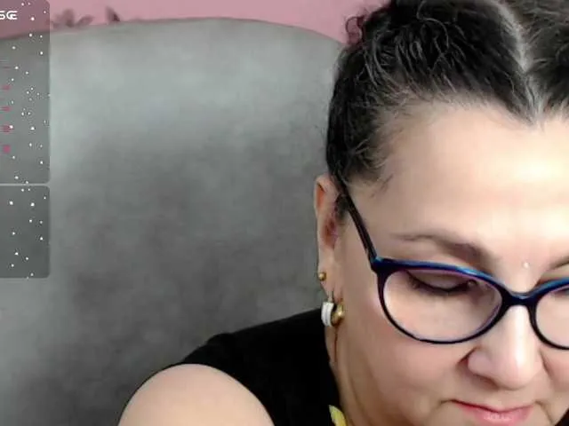 Live sex webcam photo for cataleya-mom #277507598