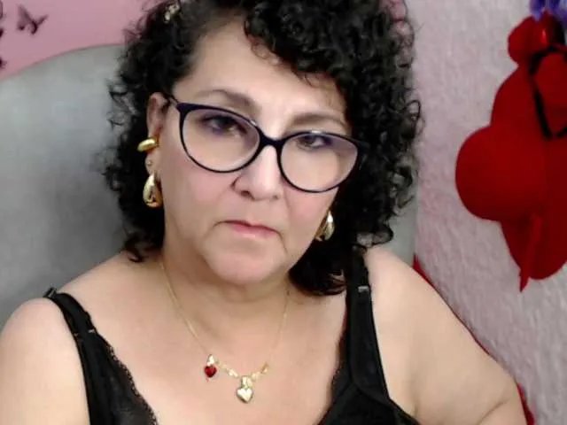 Live sex webcam photo for cataleya-mom #277529708