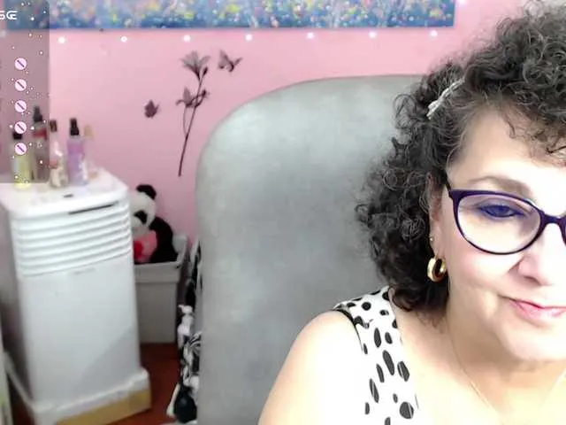 Live sex webcam photo for cataleya-mom #277643034