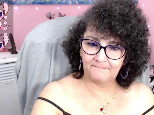 Live sex webcam photo for cataleya-mom #277833461