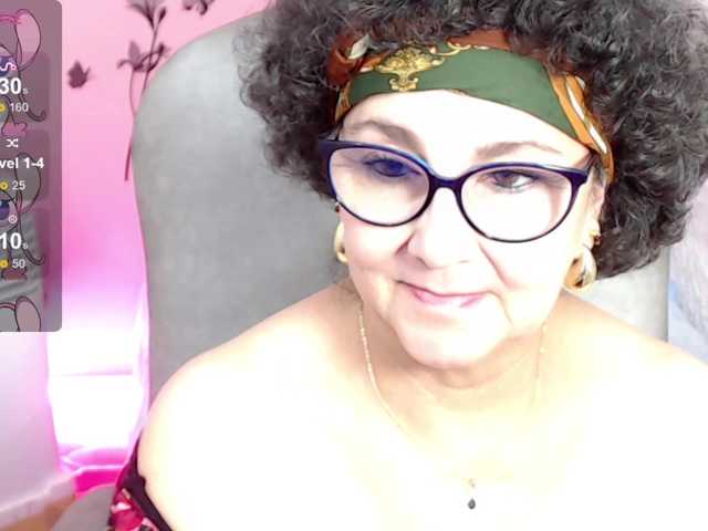 Live sex webcam photo for cataleya-mom #277984401