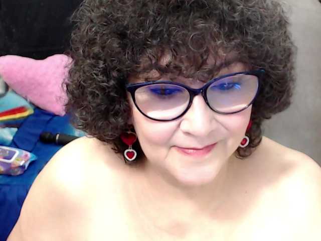 Live sex webcam photo for cataleya-mom #290551354