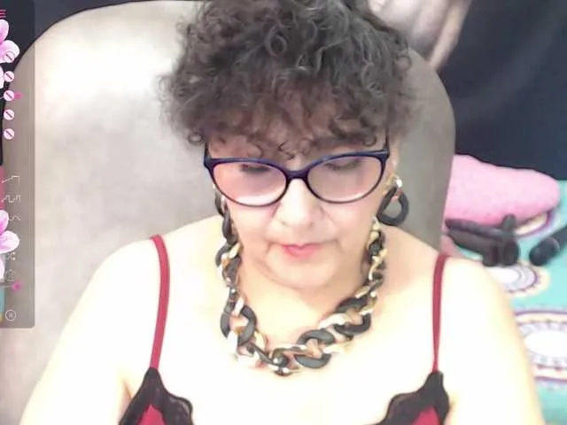 Live sex webcam photo for cataleya-mom #290731833