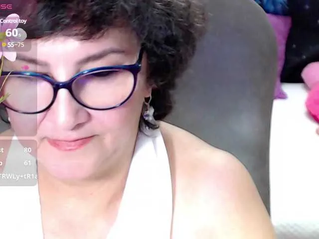 Live sex webcam photo for cataleya-mom #290984497