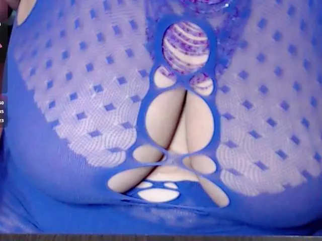 Live sex webcam photo for cataleya-mom #291257357