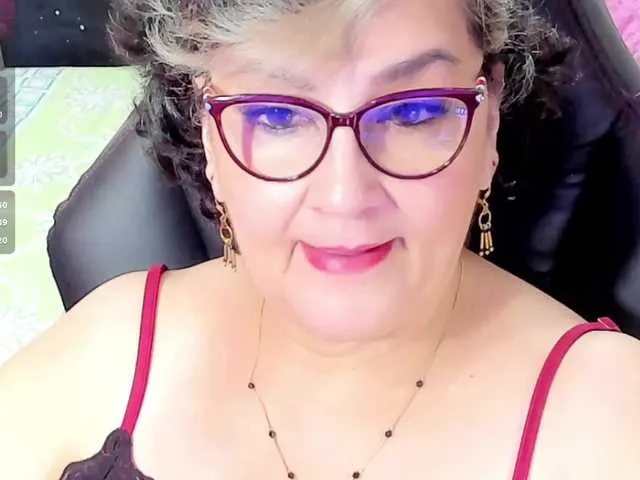 Live sex webcam photo for cataleya-mom #291453262