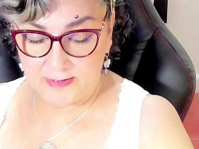 Live sex webcam photo for cataleya-mom #291567818