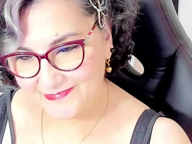 Live sex webcam photo for cataleya-mom #291803383