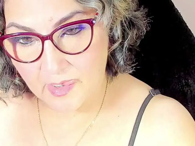 Live sex webcam photo for cataleya-mom #292251347