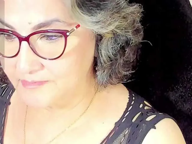 Live sex webcam photo for cataleya-mom #292313110