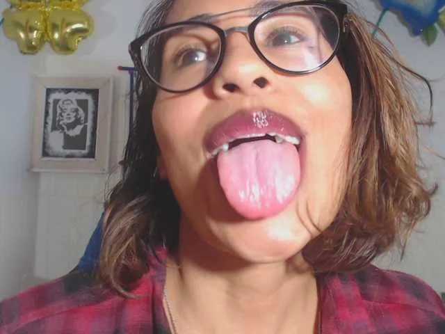 Live sex webcam photo for cataleya35 #290687543