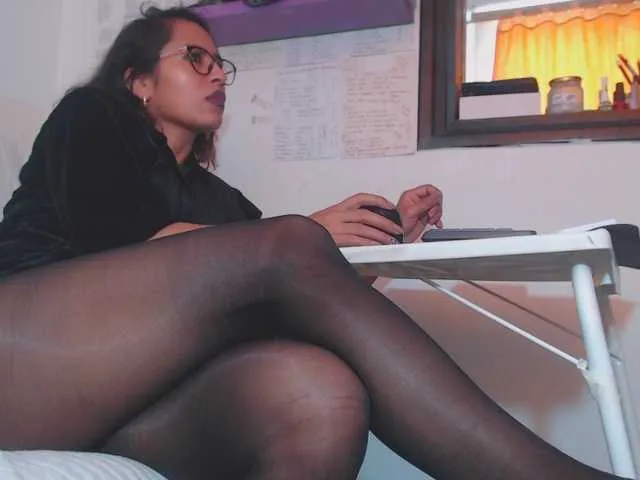 Live sex webcam photo for cataleya35 #291226267